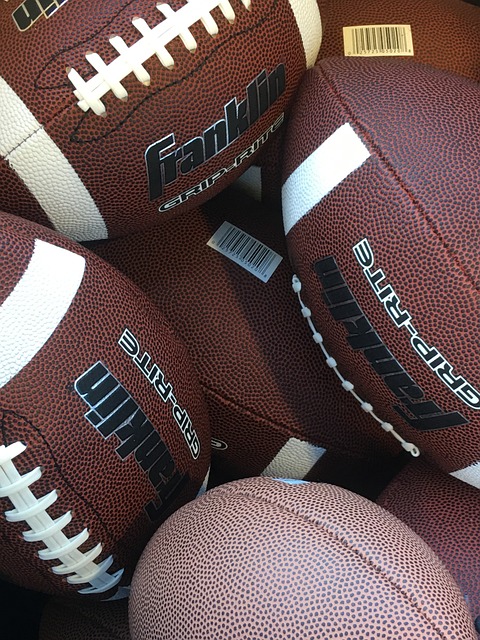 中展示了他 中展示了他